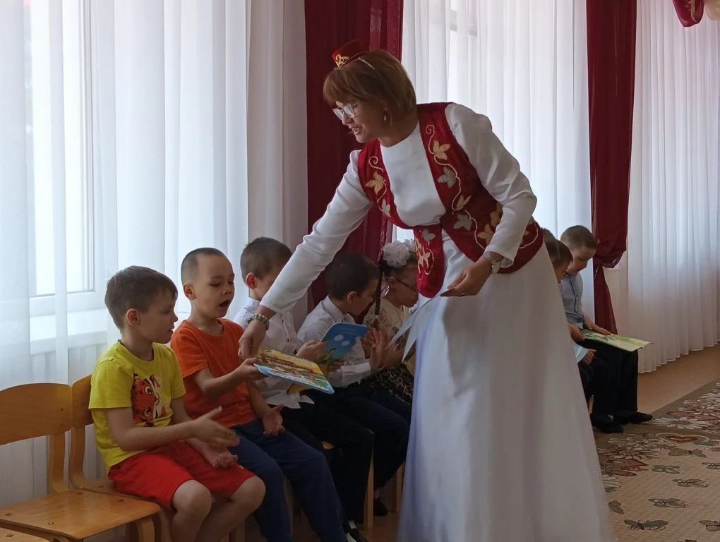 В нашем детском саду состоялось познавательное и творческое мероприятие, приуроченное к юбилею велик