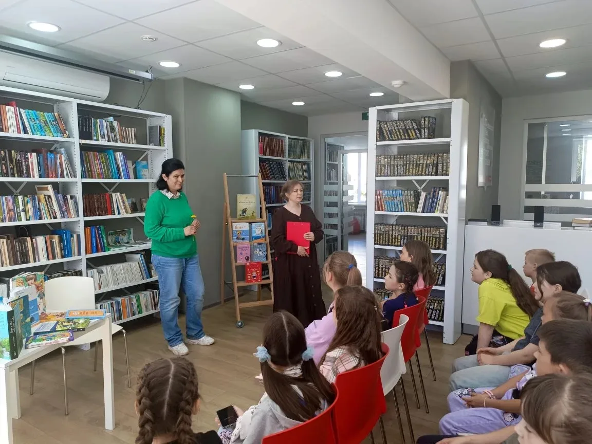 XIII краевой фестиваль чтения для детей и подростков «Лето с книгой» открыт! 🎉

И первая страница э