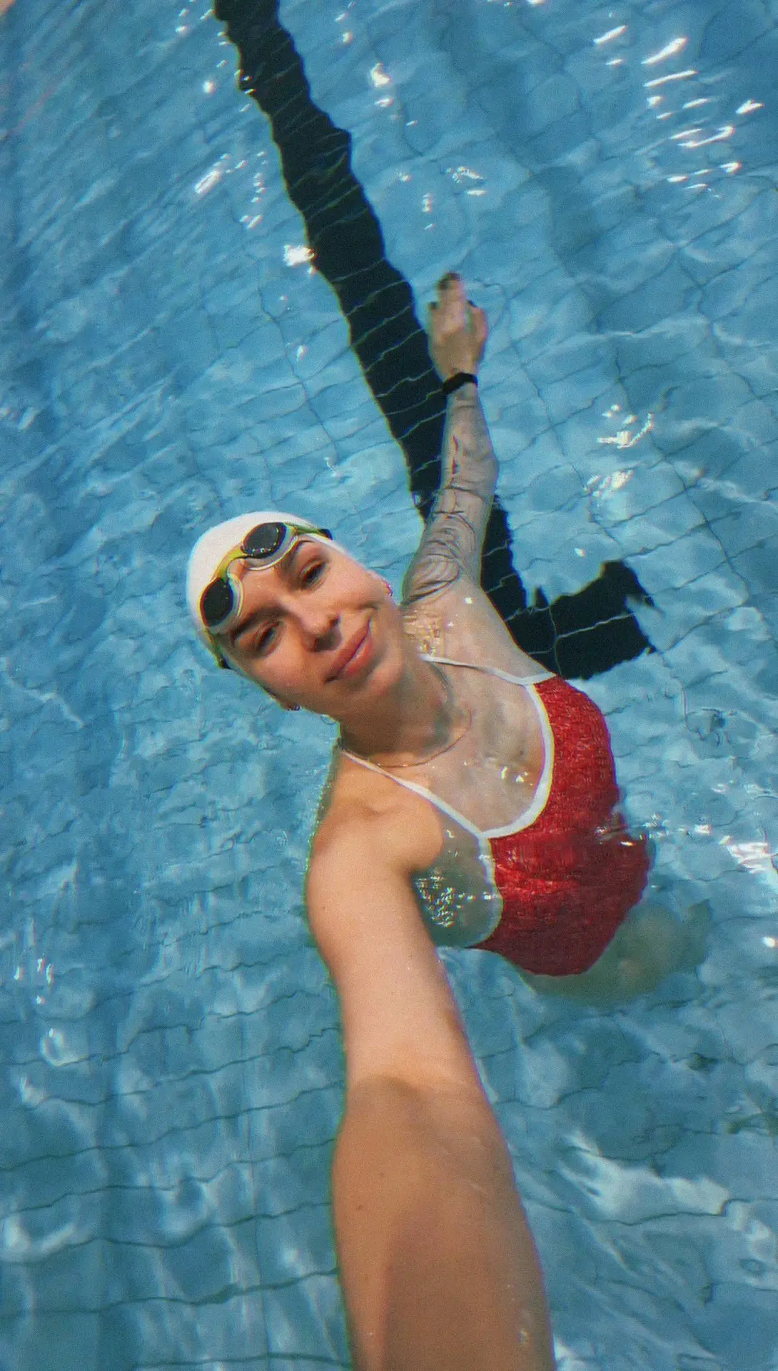 Прекрасная @katty_pashina в купальнике от Funkita ❤️
Спасибо, что выбирает нас 💕