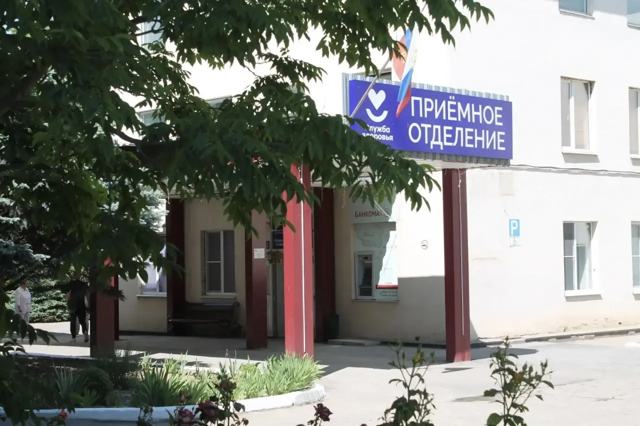В рамках рабочей поездки посетил Краевой клинический центр специализированных видов медицинской помо
