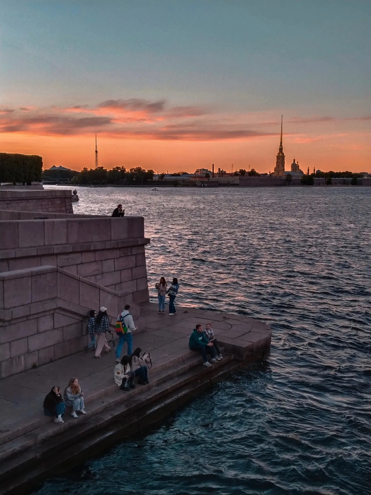Теплый вечер в Санкт-Петербурге. Лето 2026

Подпишитесь на нас ❤️‍🔥