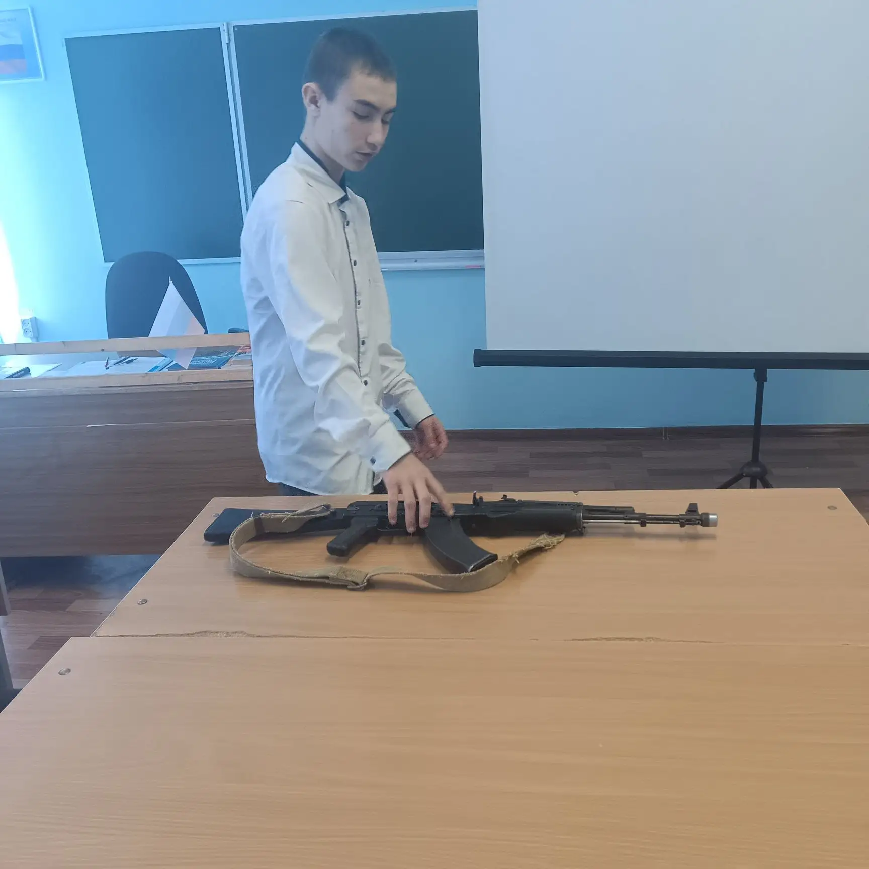 ⚙️РАЗБОРКА И СБОРКА АВТОМАТА🔧

В Зарнице 2.0 будет задание собрать и разобрать макет автомата.

К э