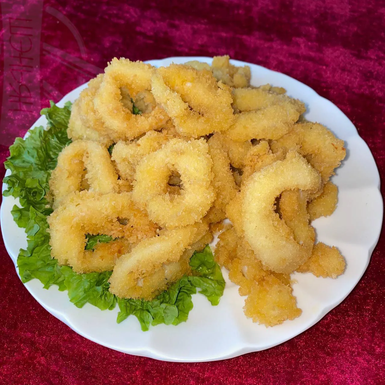 Первый кусочек кальмара в сухарях — и ты уже не можешь остановиться🤤
Хрустит, сок внутри, соль по г