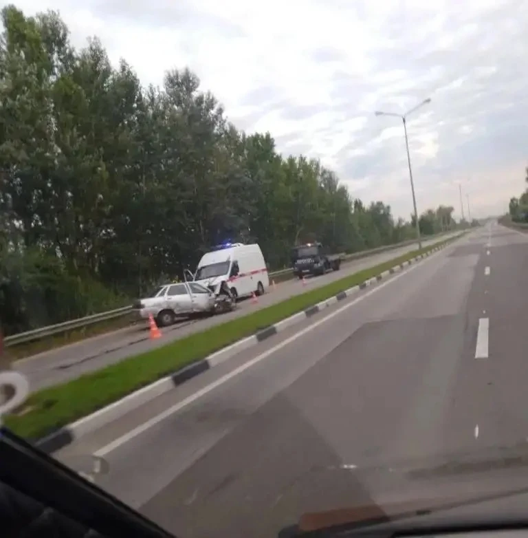 Утреннее ДТП от кольца «Песчанка» в сторону города.