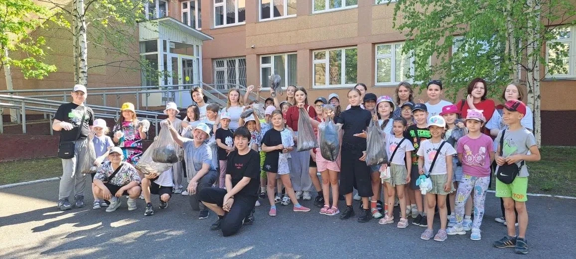 Чистота начинается с тебя! 🌿🇷🇺

В преддверии главного праздника страны — Дня России — наш пришкол