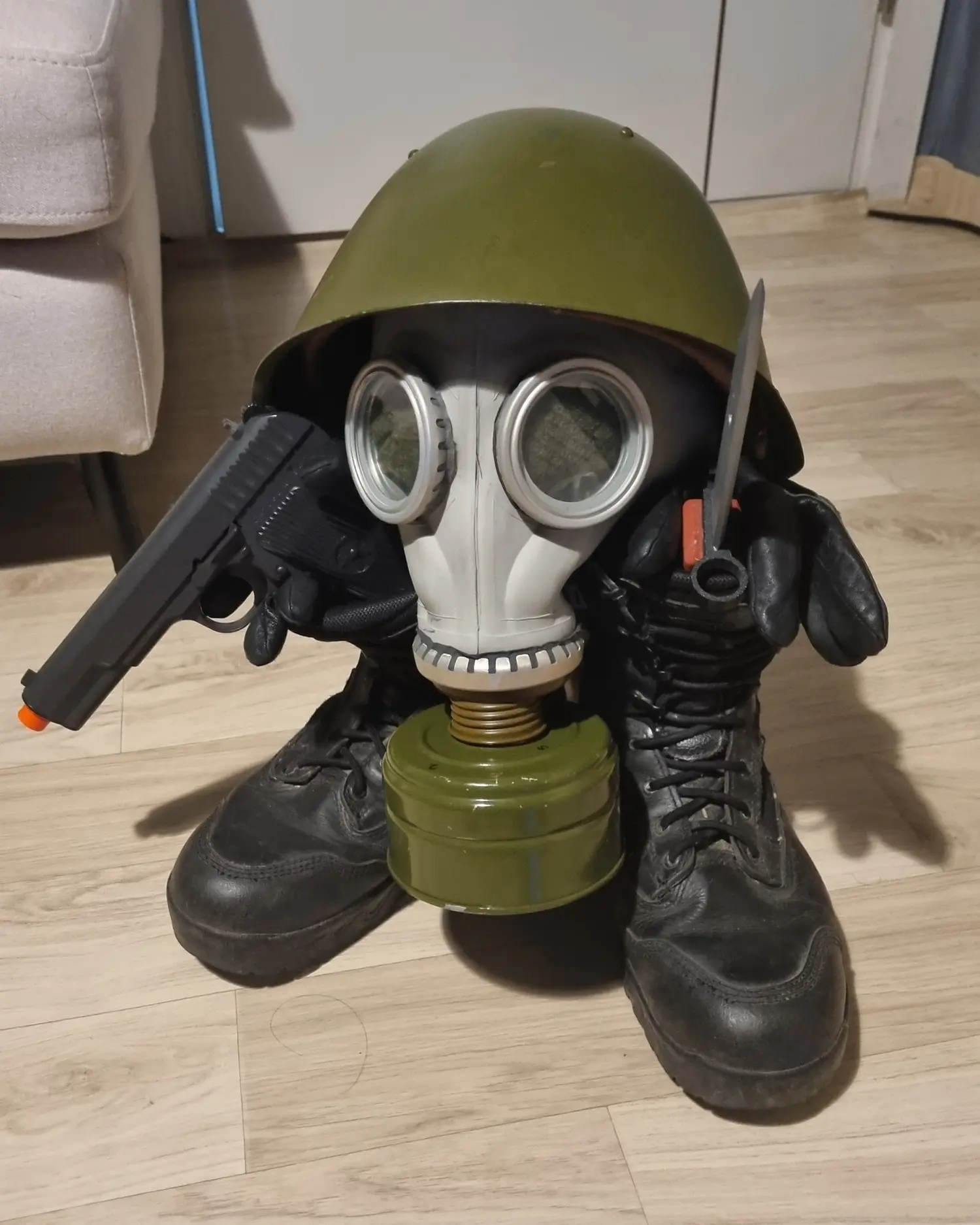 Оценим бойцов?