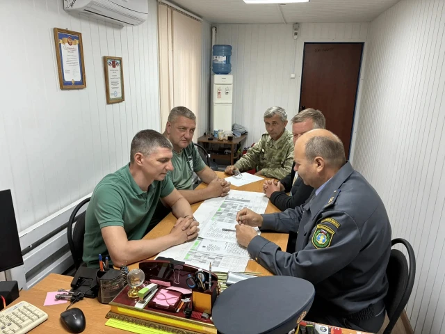 👮 🧾  27 мая инспектор гостехнадзора Усть-Донецкого района Алексей Титов посетил с профилактическим