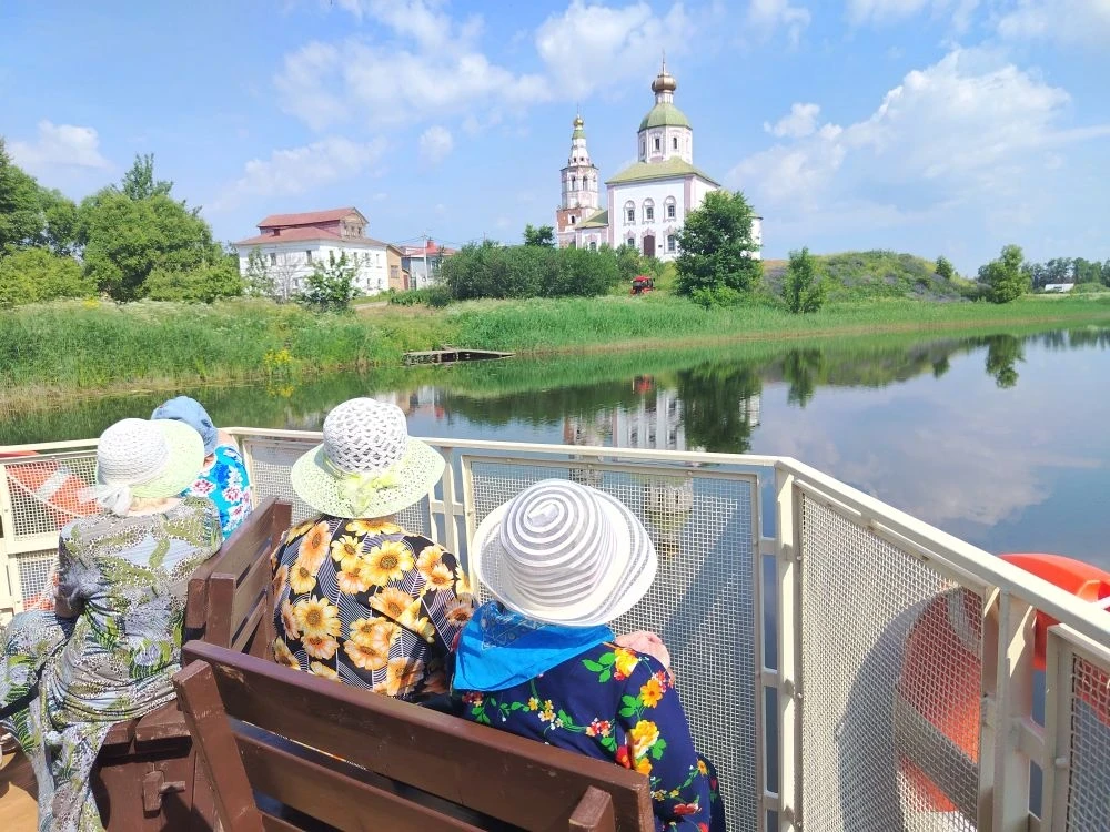 ✨ Путешествие по Каменке

В один из июньских солнечных дней жители Суздальского дома-интерната совер