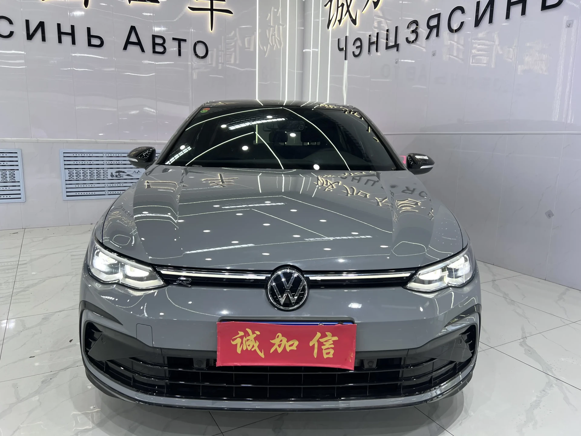 ‼️ VOLKSWAGEN GOLF 2023‼️

⚙️ Двигатель: 1.4T (150 л.с.)
📍 Год выпуска: август 2023
🔧 Пробег: 8 71