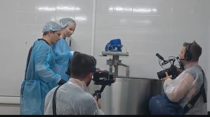 Ребята, вот хотелось выложить вам видео Как у нас снимали передачу, но нас попросили пока не выставл