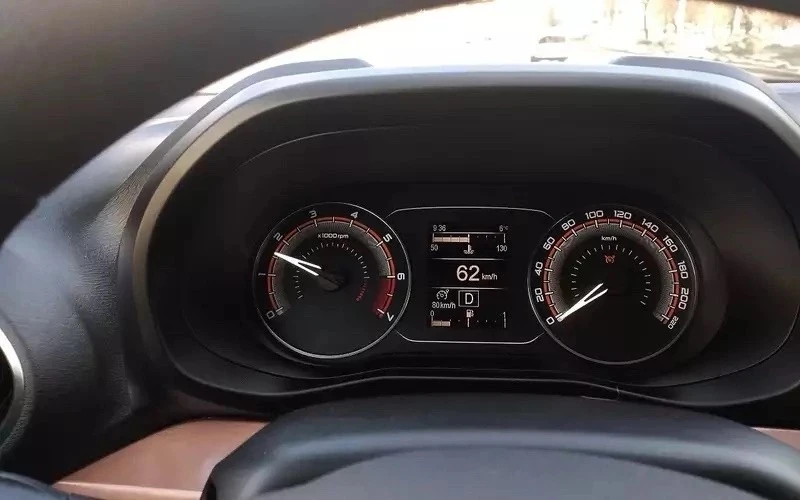 Первые 8000 км с Ладой Искрой: ошибки на панели, скрипы и ложный «Check Engine»

Первые два месяца э