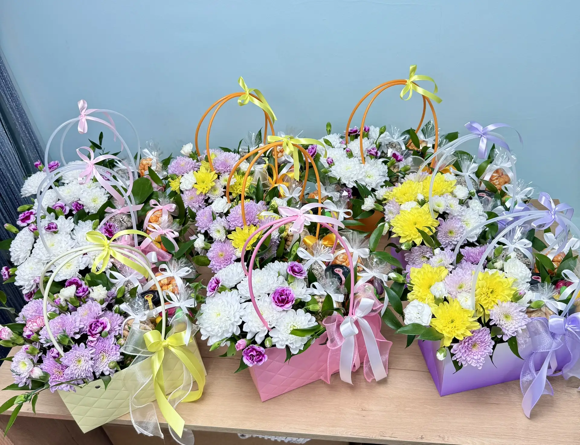 🌼🌼...
...Ну что, погнали в новый день?...😉
...Желаю вам хорошего настроения,
       удачного дня 