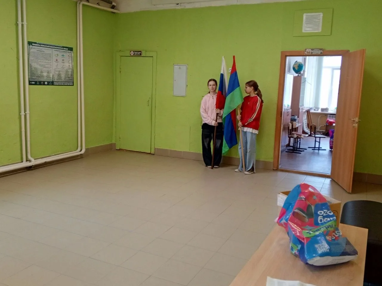 Тордественная линейка посвященная закрытию лагеря
