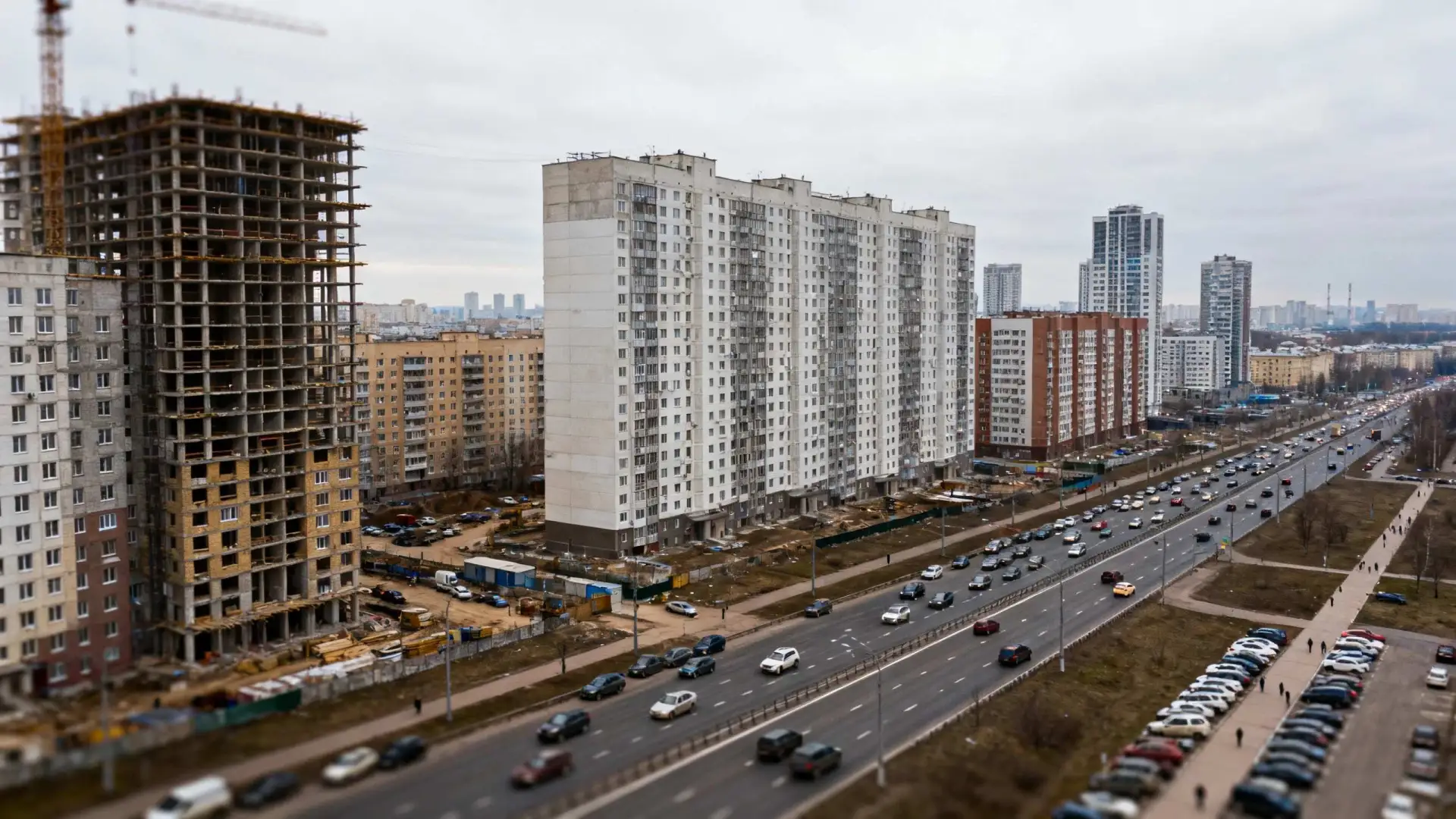 Девелоперы увеличивают предложение жилья, но инфраструктура не поспевает

Квартиры на Пулковском шос