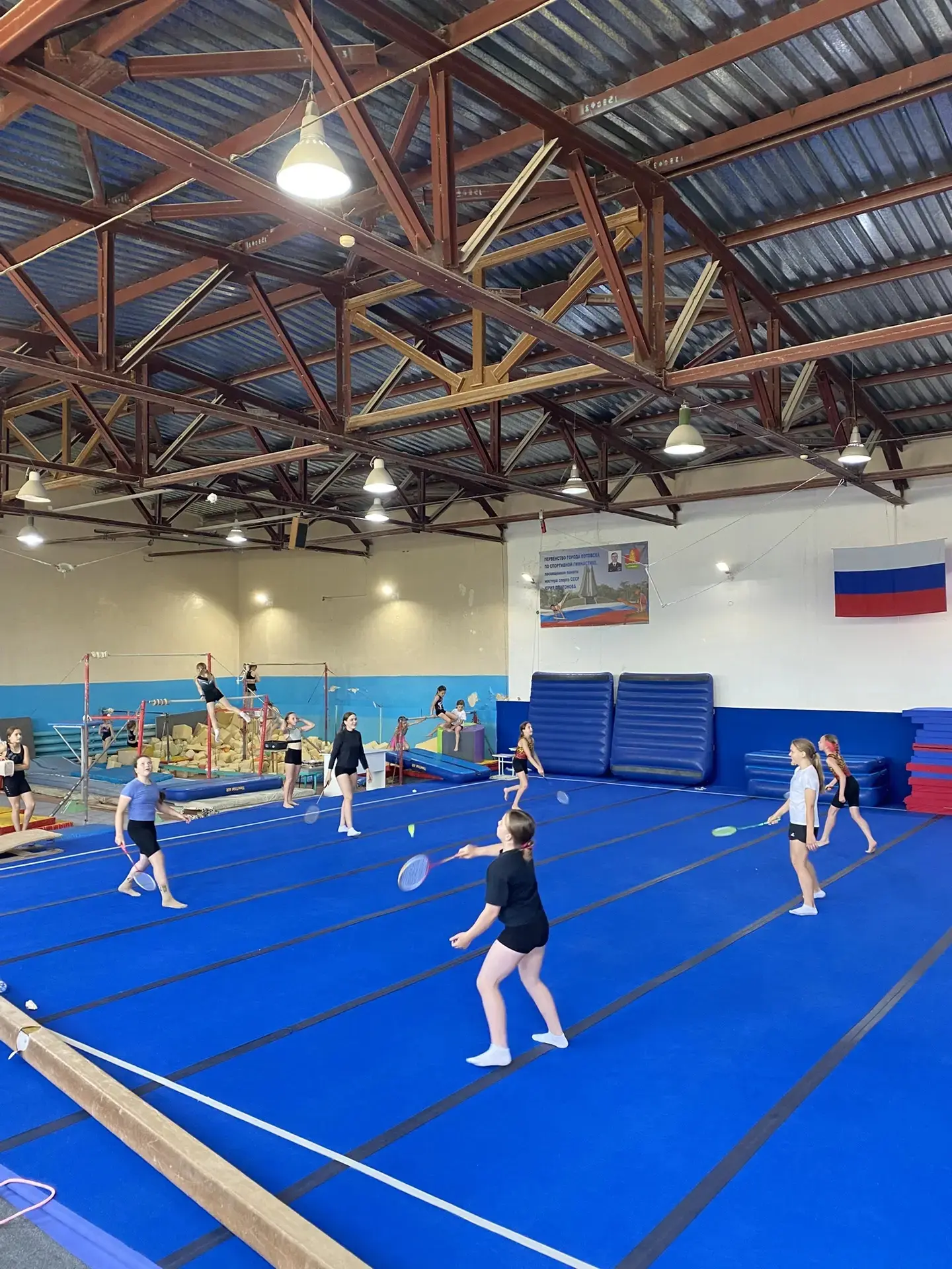 ☀️🏸☀️Бадминтон в ЛДП «ОЛИМП»: путь к здоровью и дружбе.

🏸🏸🏸Ещё одно популярное  развлечение  в 