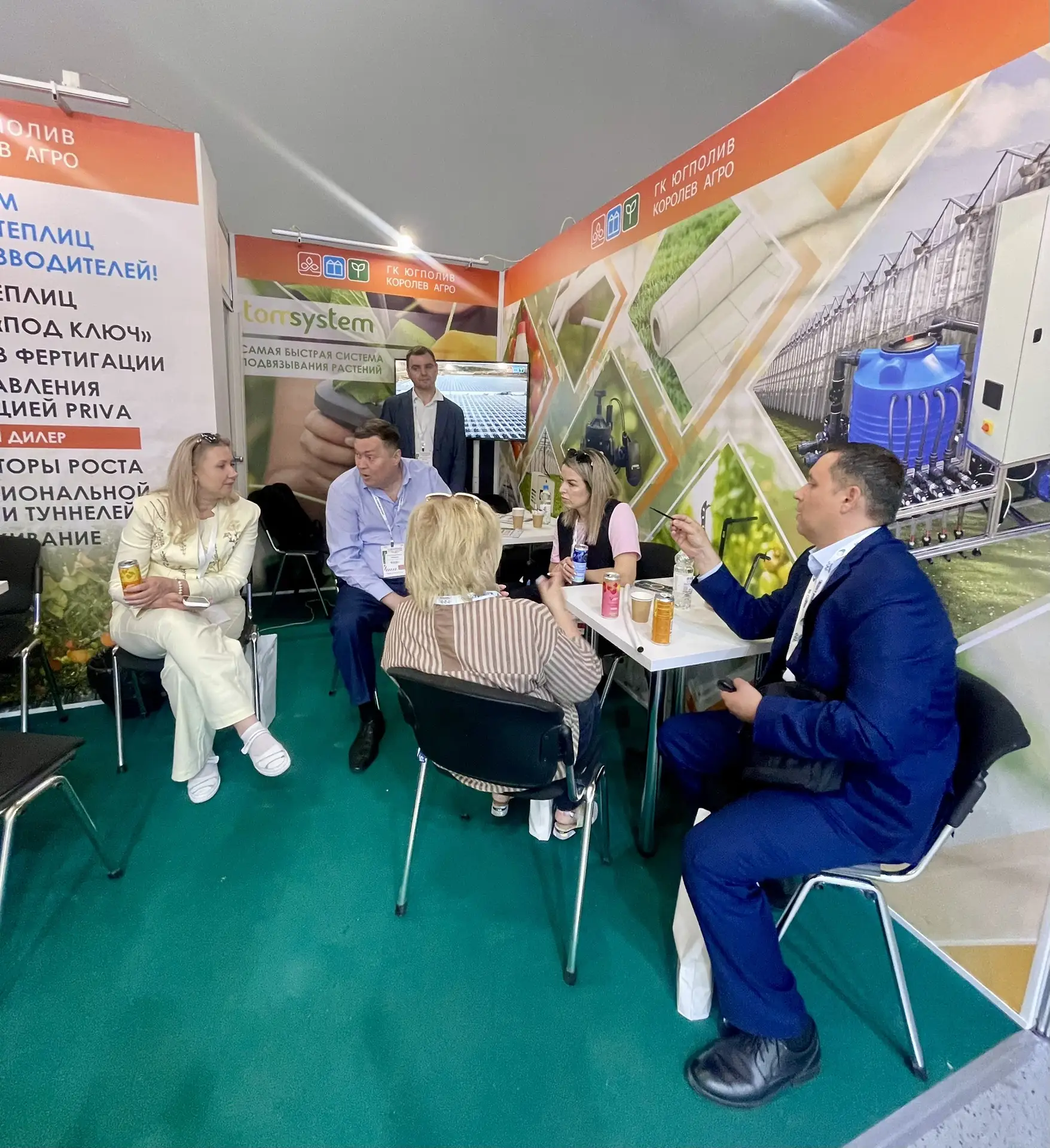 🌱Первый день выставки «Защищенный грунт России» на ВДНХ. 

📍Мы ждём вас на нашем стенде №16 в пави
