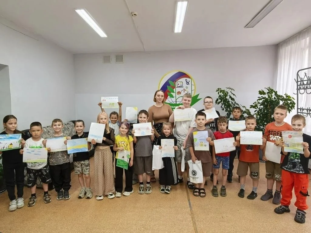 В школьном лагере наградили победителей конкурса «Моё лето»
9 июня в школьном лагере прошёл конкурс 