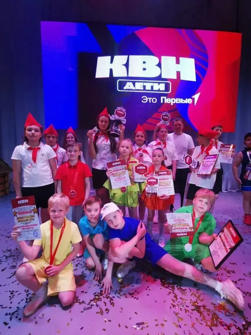 Грандиозный финал IV сезона "Юниор-лиги Восточного Оренбуржья" позади!

В пятницу прогремела ФИНАЛЬН
