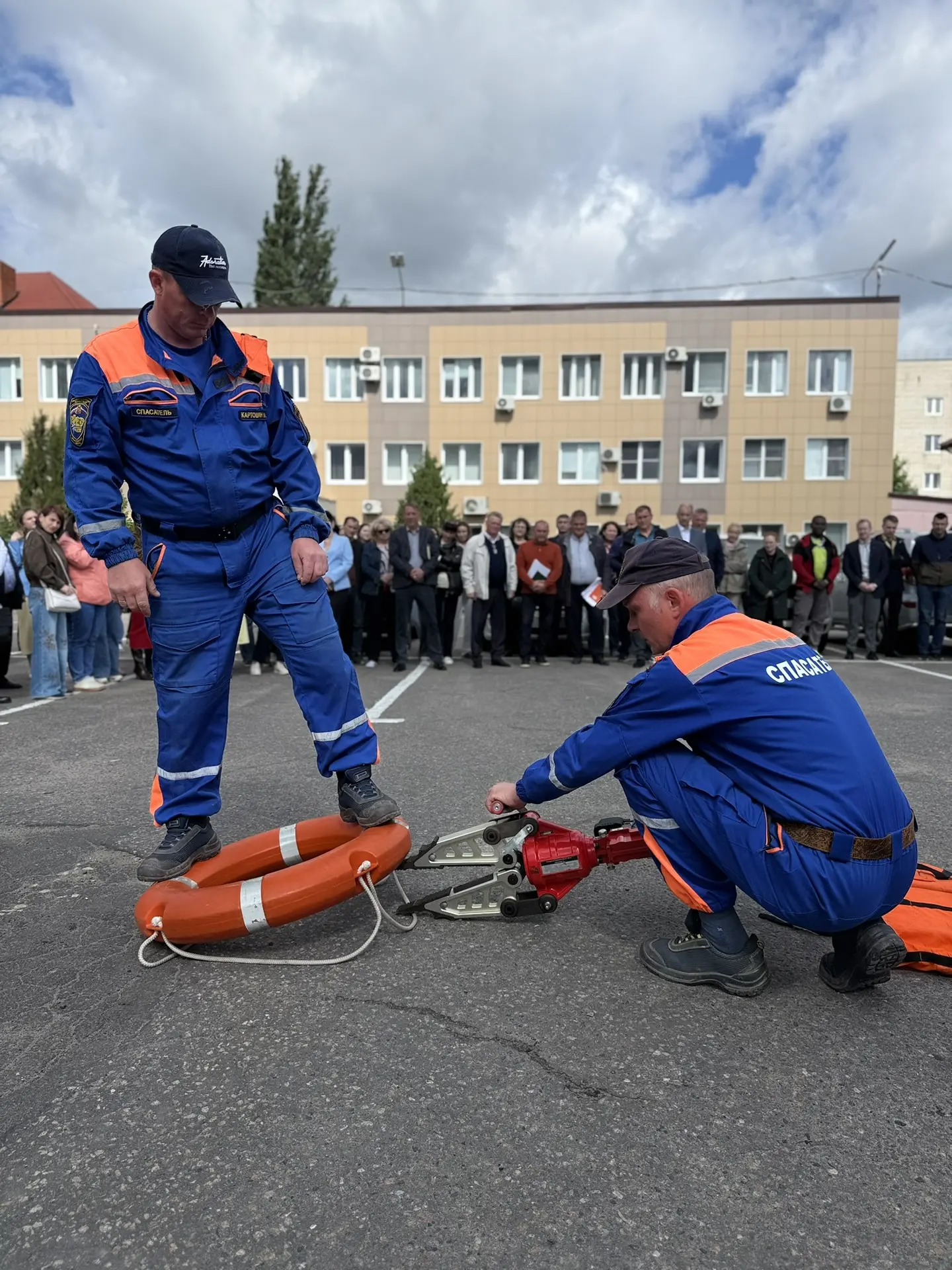 🛟 Учения по безопасности на воде в ДСУ-3

Сегодня в головном офисе ДСУ-3 прошли учения по безопасно
