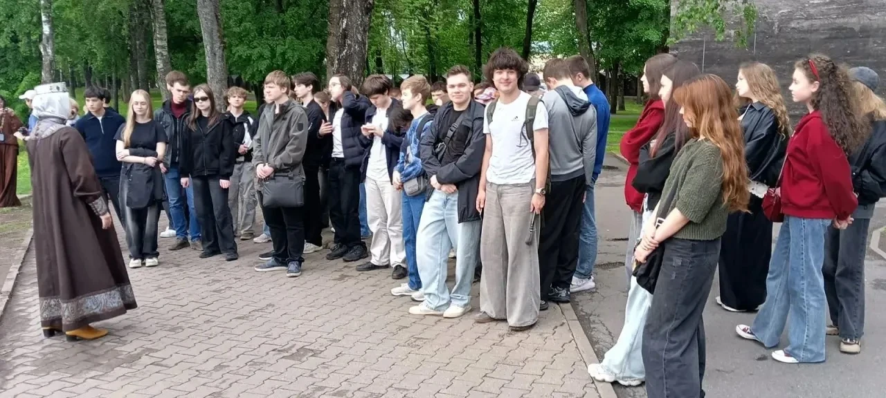 ☀️ НАШ ДОСУГ ☀️

🌞 22 мая учащиеся 8 «А», 10 «Б» и 10 «А» классов побывали на увлекательной экскурс