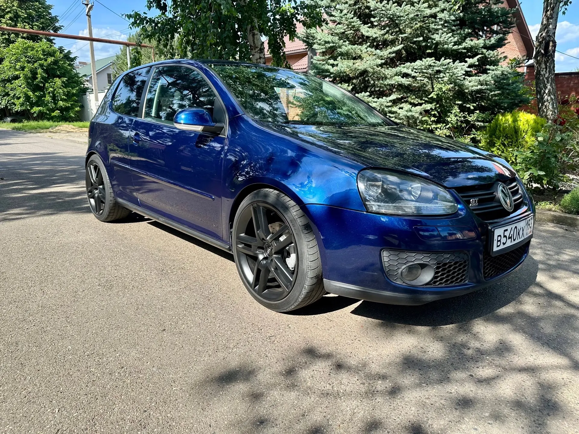 📮Город: Краснодар
🚘Марка: фольцваген гольф 
📅Год выпуска:2008 
💴Цена:700000
📝Описание: Состояни