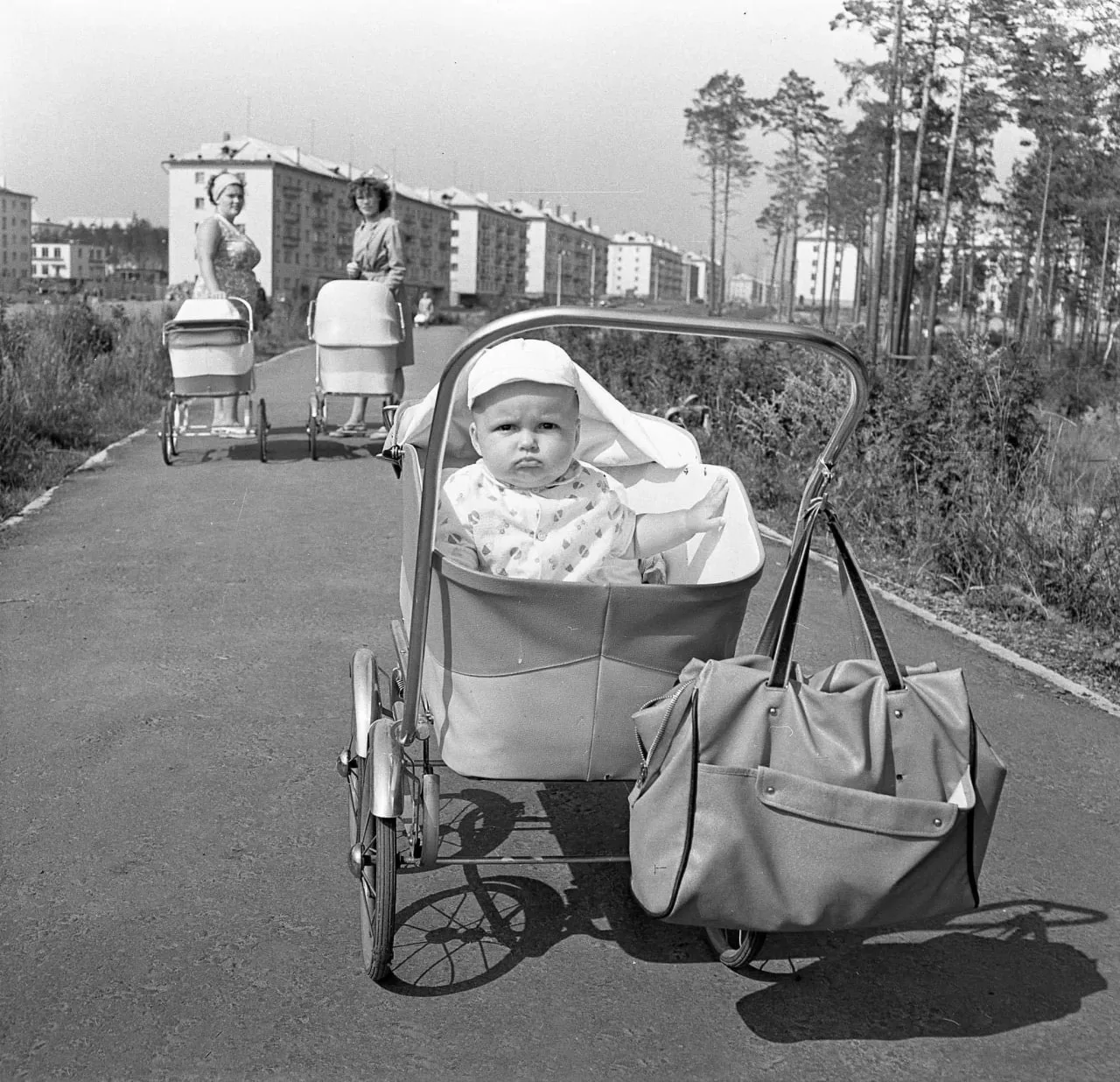 Не время улыбаться! Иркутская область, Братск, 1968 год.

Прекрасное далёко