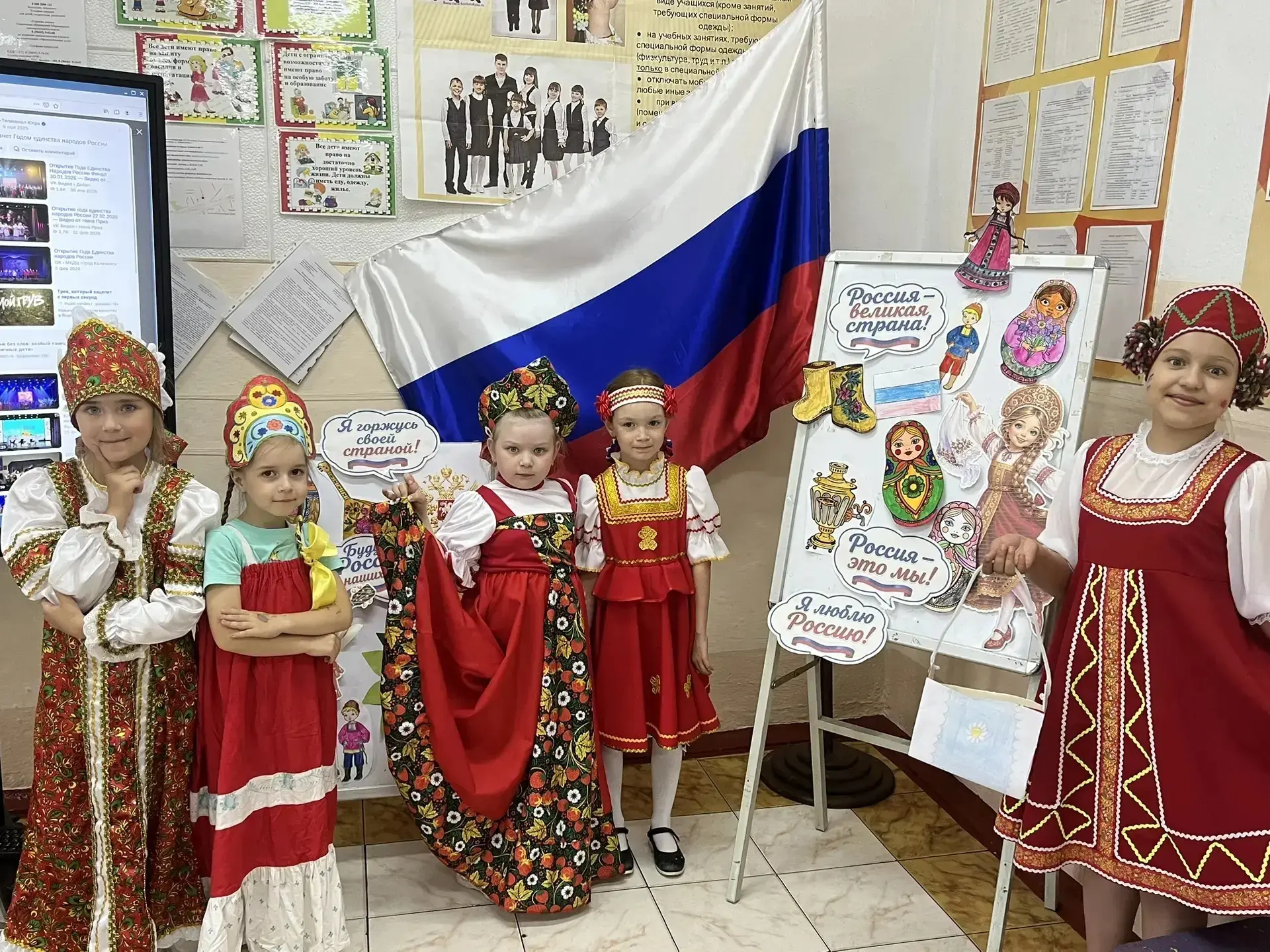"День моды"
В нашем лагере было творчество без границ!
 Ребята окунулись в мир стиля, фантазии и рук