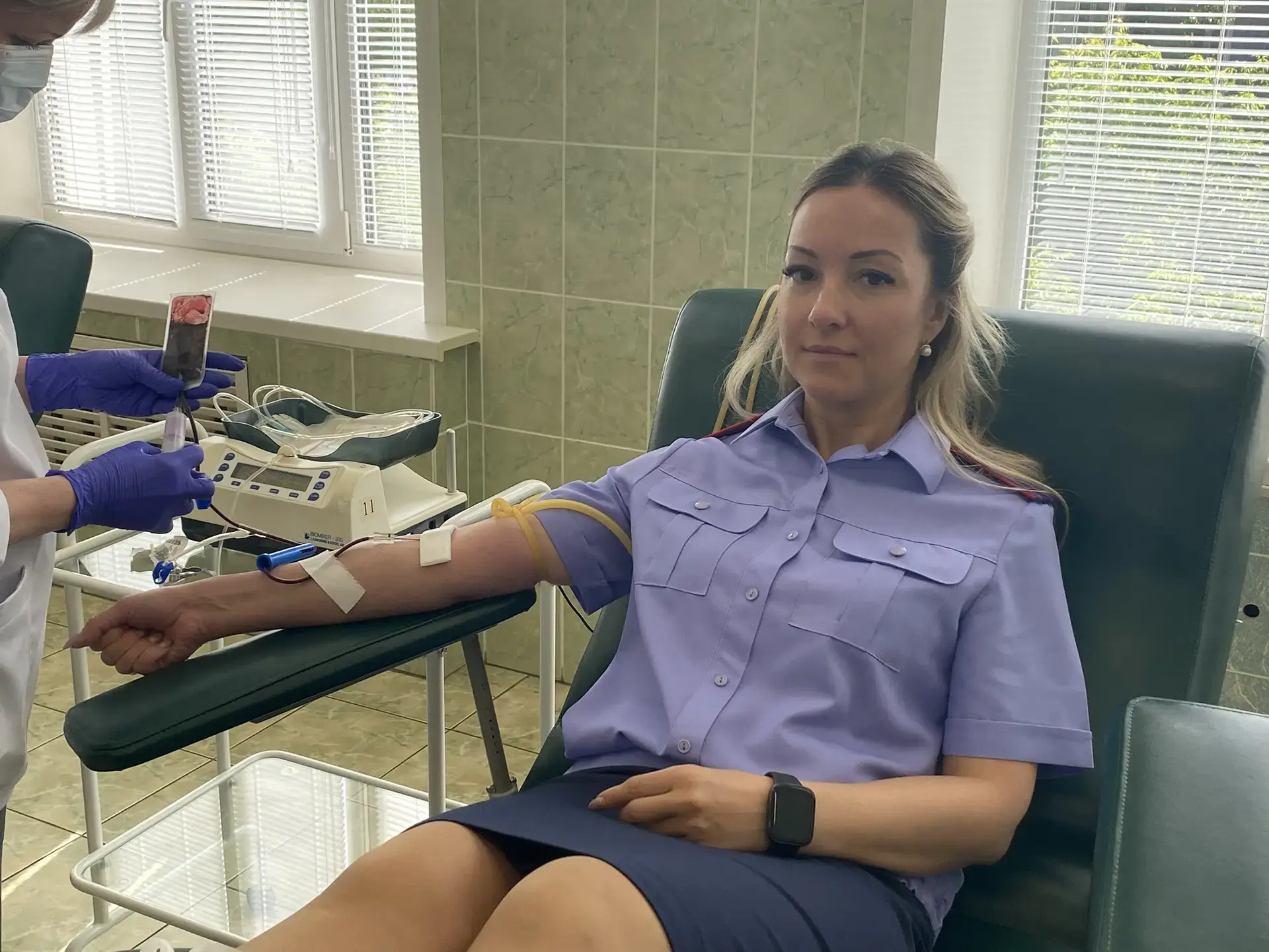 Следователи посетили тульскую станцию переливания крови

Накануне Всемирного дня доноров крови сотру
