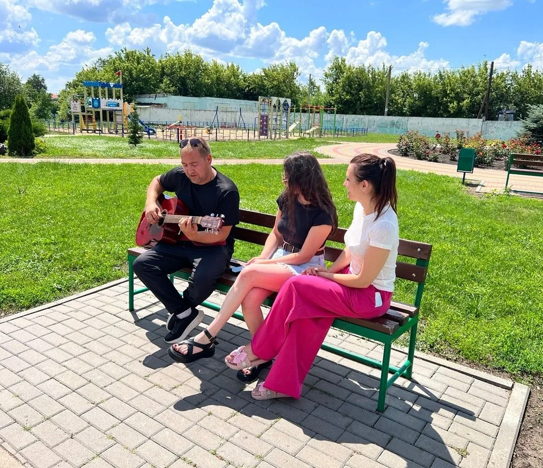 🎤15 июля на площади Центра культурного развития прошел тематический час «Гитара в поп-музыке», кото