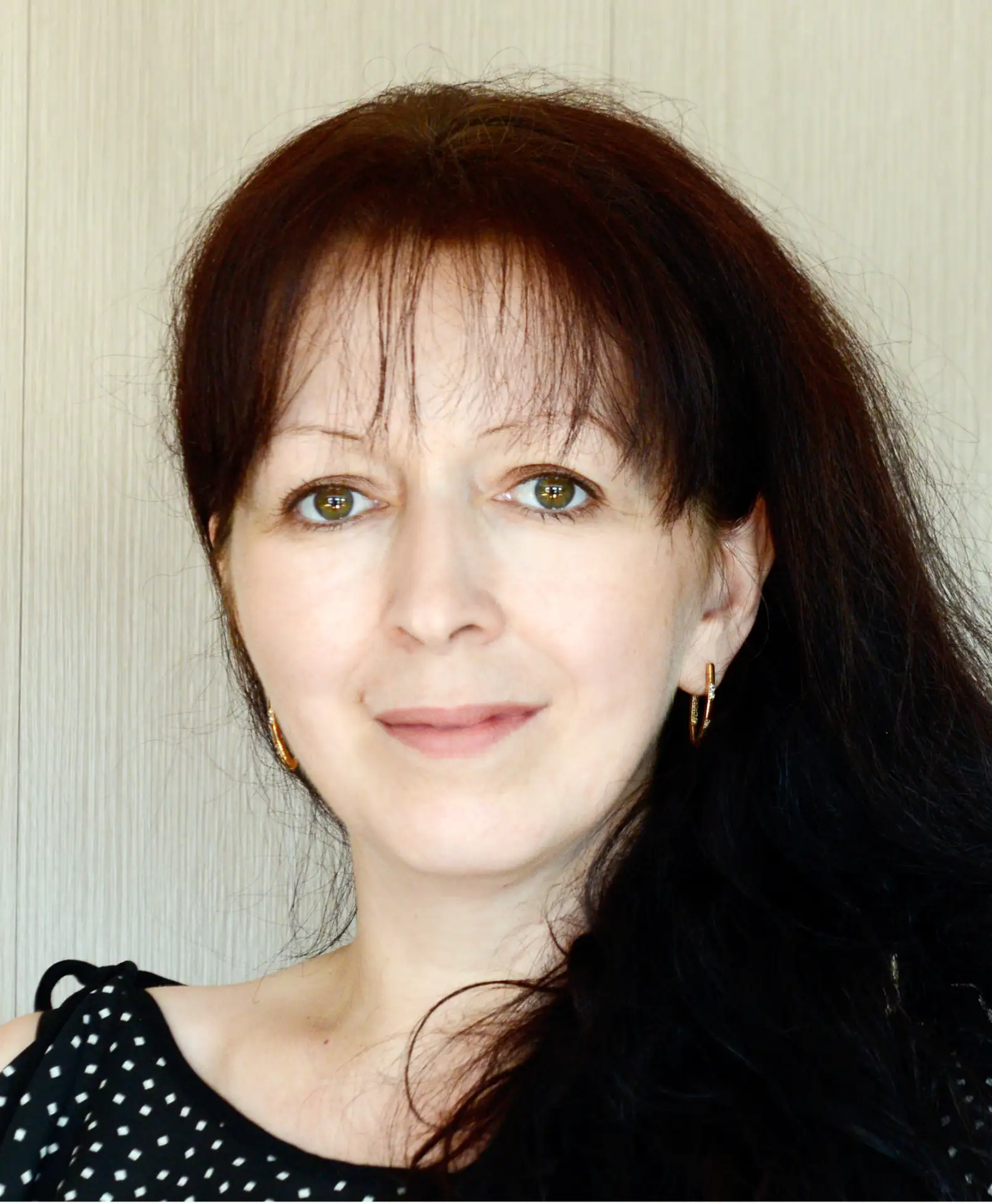 Уважаемая Оксана Юрьевна, поздравляем Вас с Днем рождения! Желаем Вам праздничного настроения, счаст