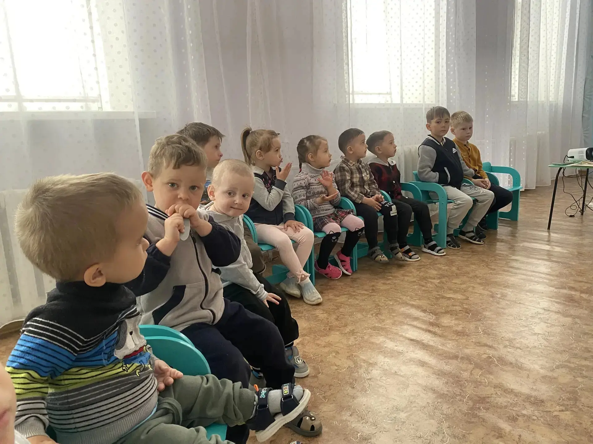 Путешествие в сказку: как мы изучали Пушкина 📚✨

Сегодня наши ребята отправились в волшебный мир пу