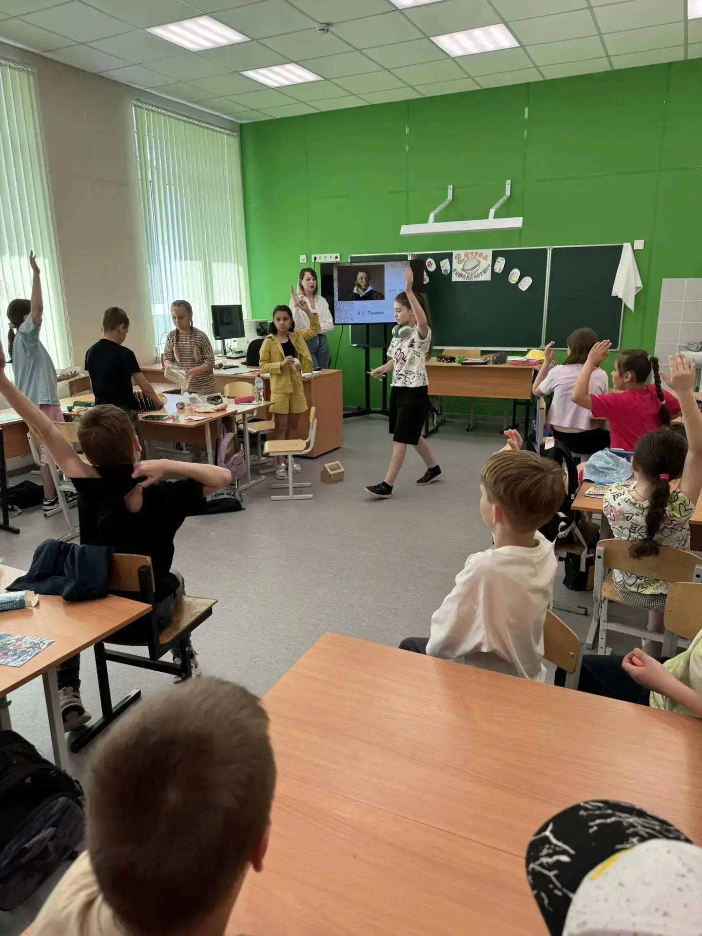 🎉 День русского языка в нашей школе! 🎉
Сегодня у нас было по-настоящему литературно и душевно! 📚 