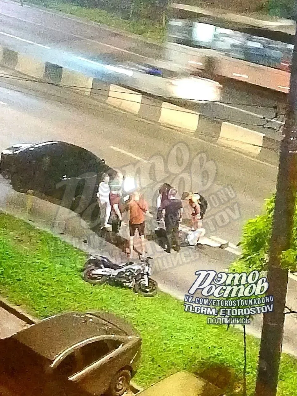 🏍 Мотоциклиста сбили на пр.Стачки. Парень лежит и не встаёт

Это Ростов Новости! 

💬 Чат: общение 