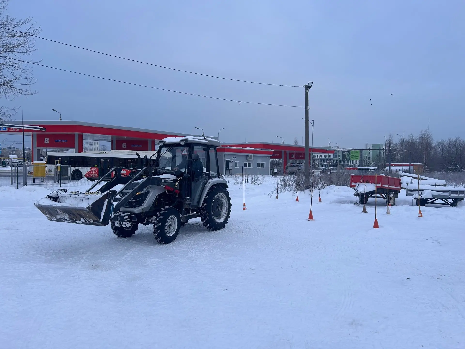 ЭКЗАМЕНЫ В ООО «АВТО-КЛАСС»
В середине декабря 2025 года на полигоне ООО «АВТО-КЛАСС» г. Перми Инспе