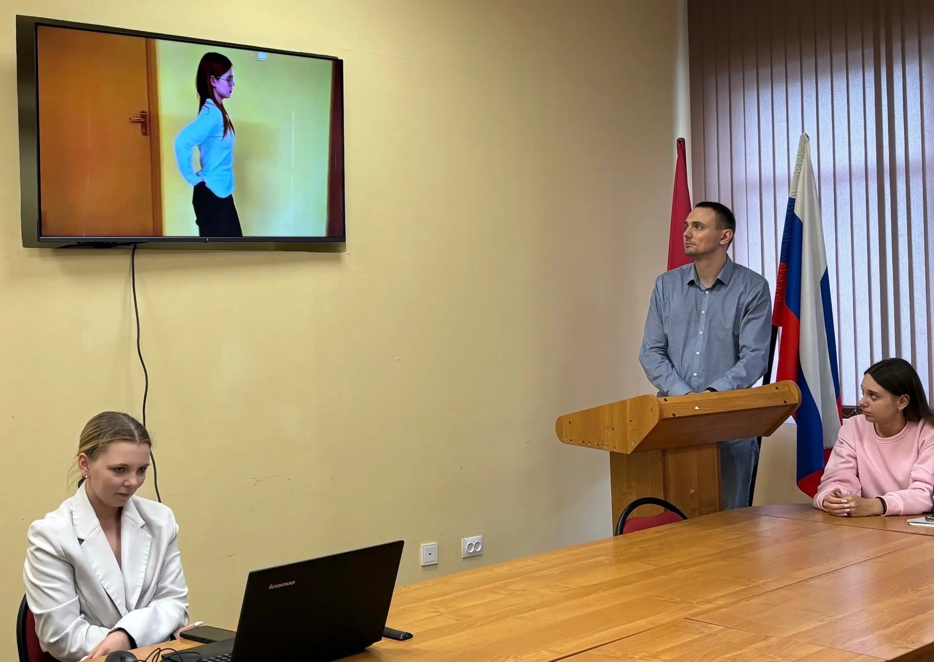 🎓 Креативное право: видеоконкурс среди групп второго курса

На юридическом факультете Брянского гос