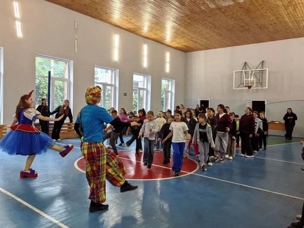 1 июня, в Международный день защиты детей и разгар лета, СОШ №24 превратилась в центр веселья. Сотру