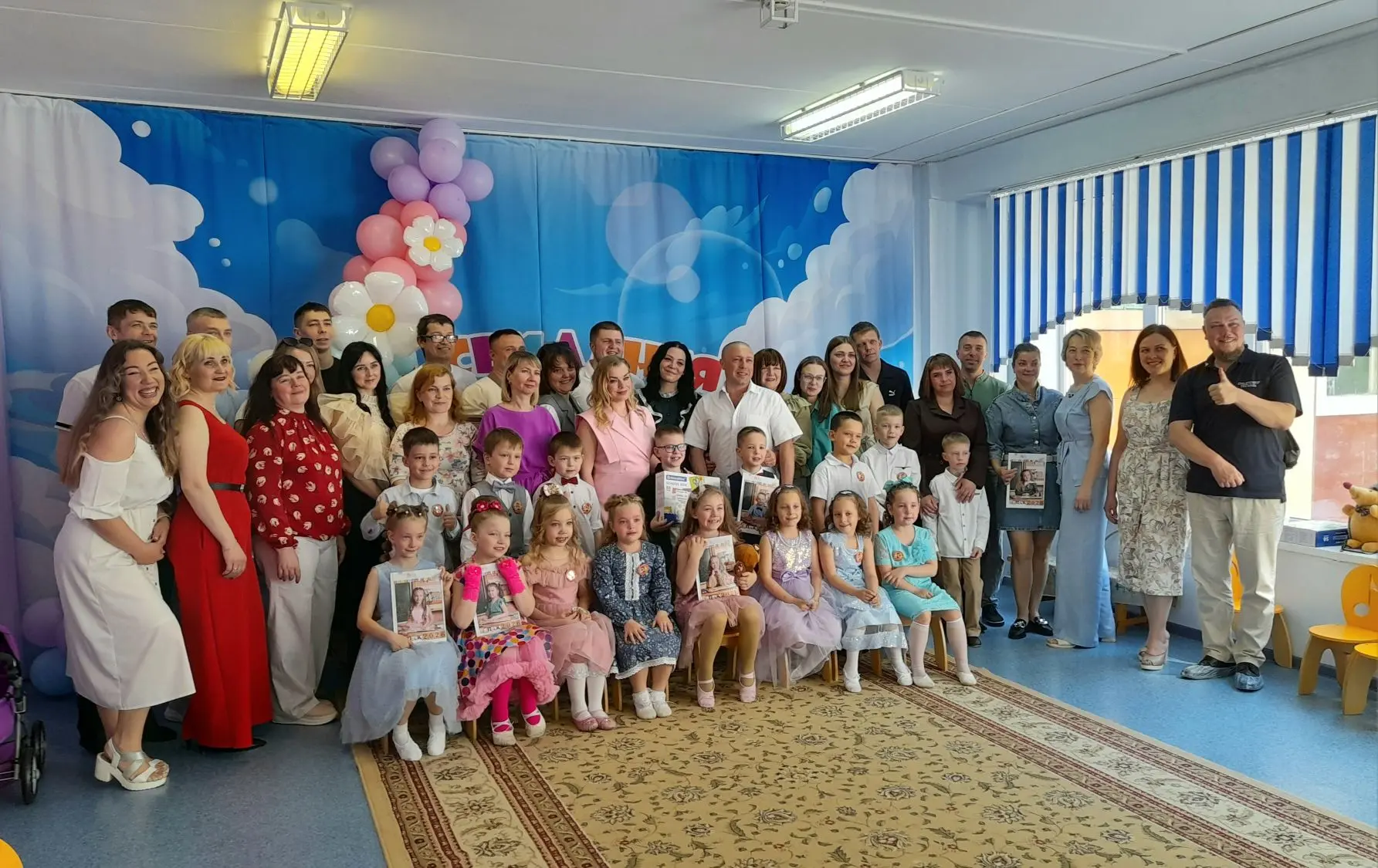 Наш первый выпускной (в этом году) сегодня прошёл! Трогательный, нежный, не без грустных ноток, но с