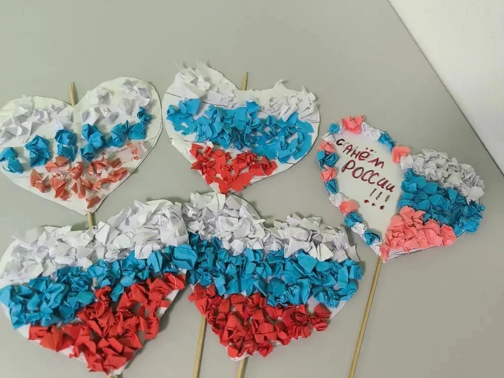 💖✨ Седьмой день в лагере "Формула Радости" — ДЕНЬ СЕМЬИ И ДРУЗЕЙ! 🤝👨‍👩‍👧‍👦

Сегодняшний день б
