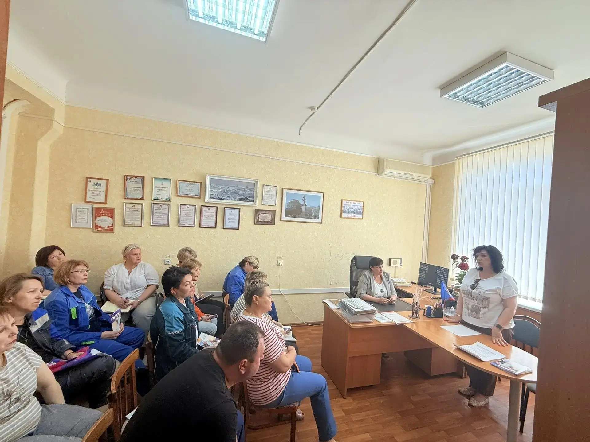 В рамках проведения информационно-разъяснительной работы с гражданами города 5 июня 2026 года специа