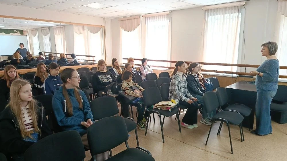 29 мая в школе состоялся информационный час, посвященный актуальной проблеме подозрительных звонков.