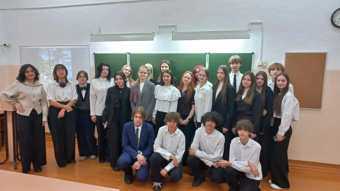 «ЕГЭ на Дальнем-2026» — история уверенности в себе. 🎓✨  

Выпускница Алексеевской гимназии Алла Хам