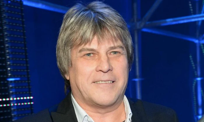 Чуть не убил школьника и пытается откупиться от внебрачной дочери за 100 тысяч: Как Алексей Глызин и