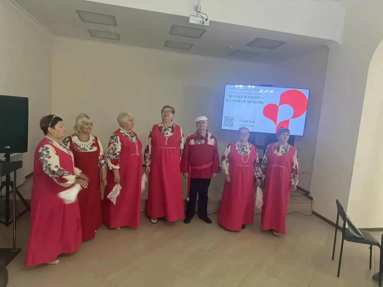 Завершился день ярким гала концертом, который стал настоящим праздником культуры Вольского района. В