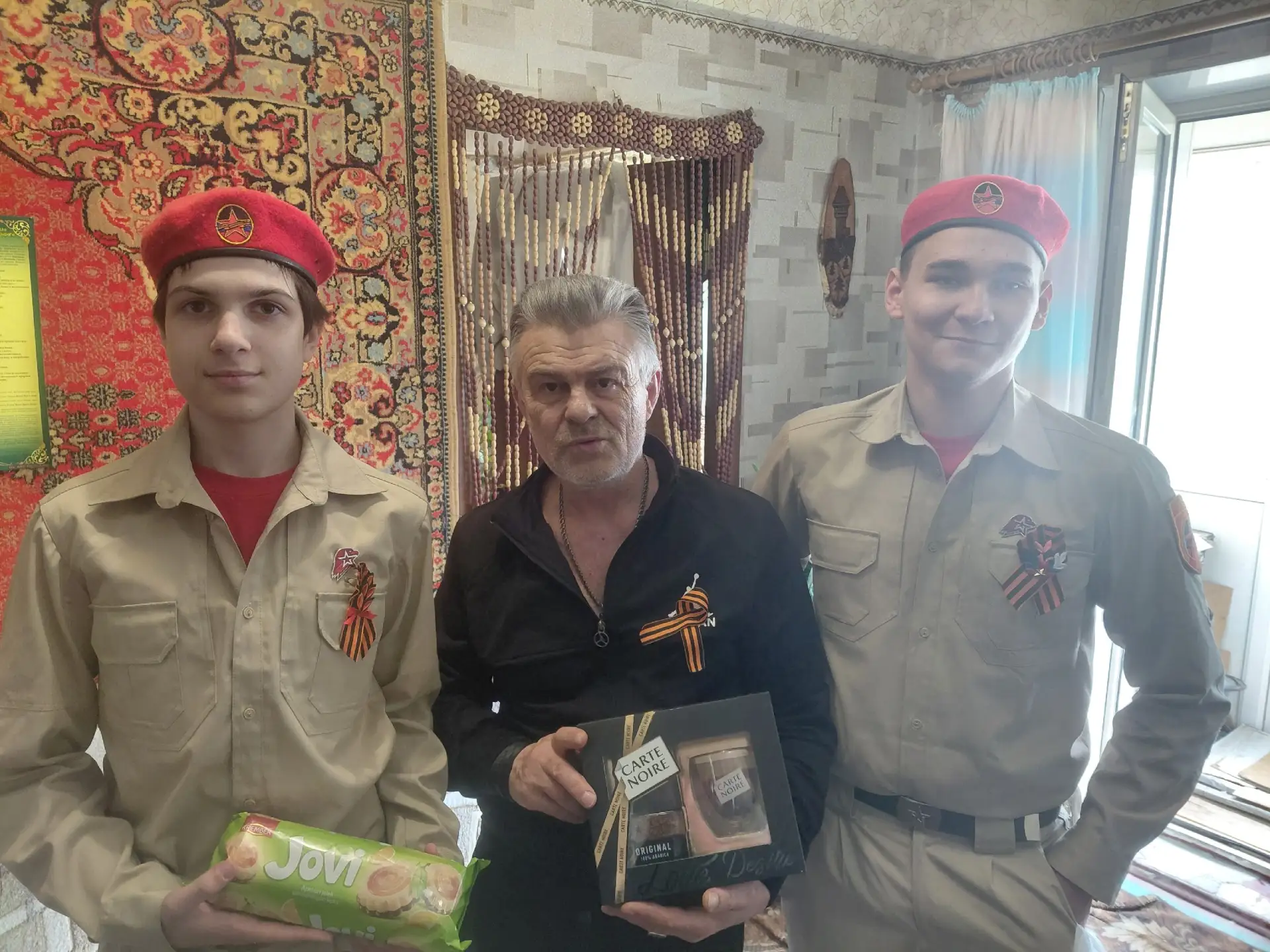 ⭐️Сегодня юнармейцы ВПК "Юные Защитники Отечества" приняли участие в акции "Ветеран Рядом", посетили