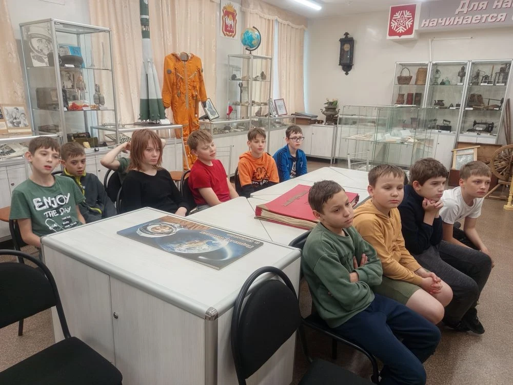 9 июня в лагере "Олимпиец" состоялось посещение музея и живого уголка Дворца творчества детей и моло