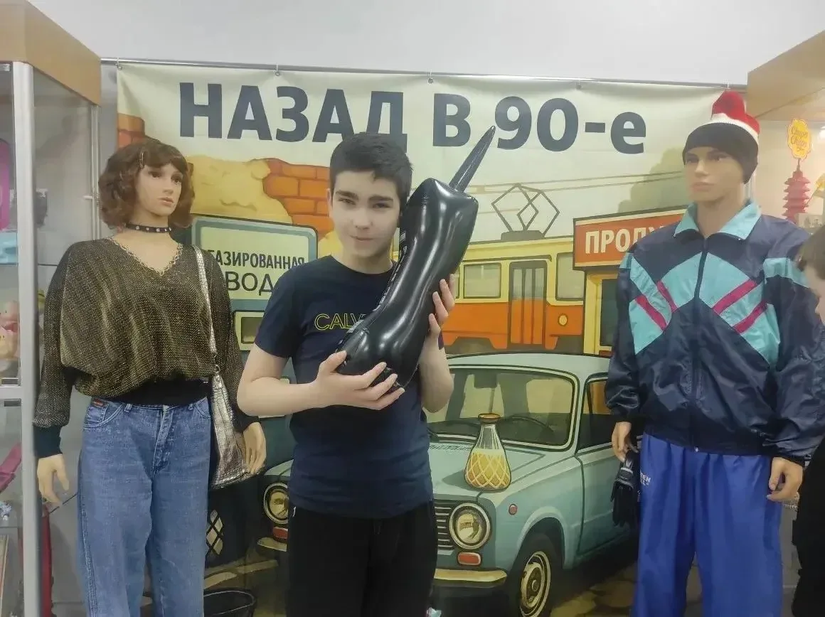 Наши старшие обучающиеся (2 вариант) вместе с классными руководителями решили совместить приятное с 