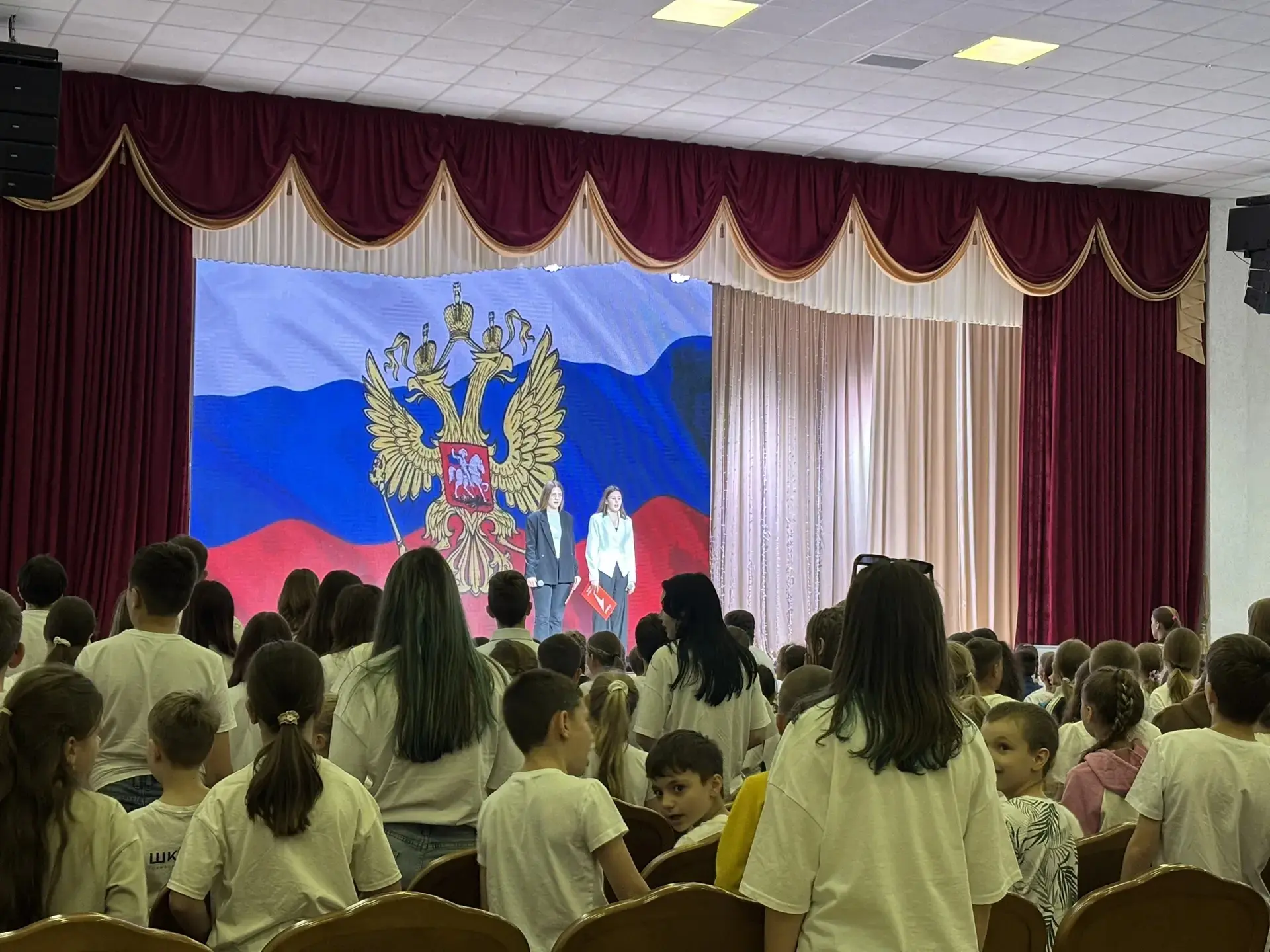 ✨ Торжественное открытие школьного лагеря «Непоседы»! ✨ 

☀️ 1 июня состоялось яркое и запоминающеес