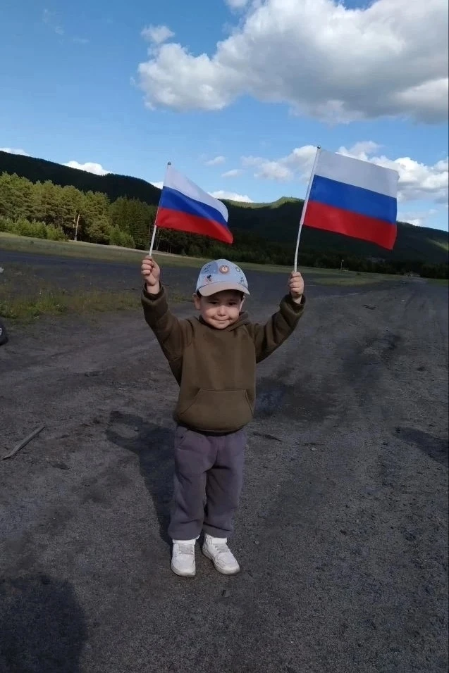 Велогонки ко Дню России в поселке Перевоз🚴‍♂️🇷🇺

Участников ждали три скоростных заезда на лучшее