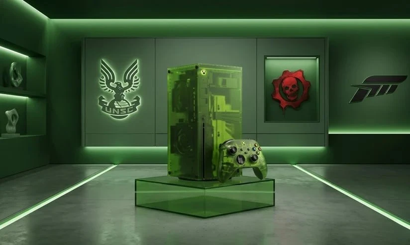 Xbox не останавливается на эксклюзивах, в ход пошли лимитки.

Компания выпустит Xbox Series X25 Limi