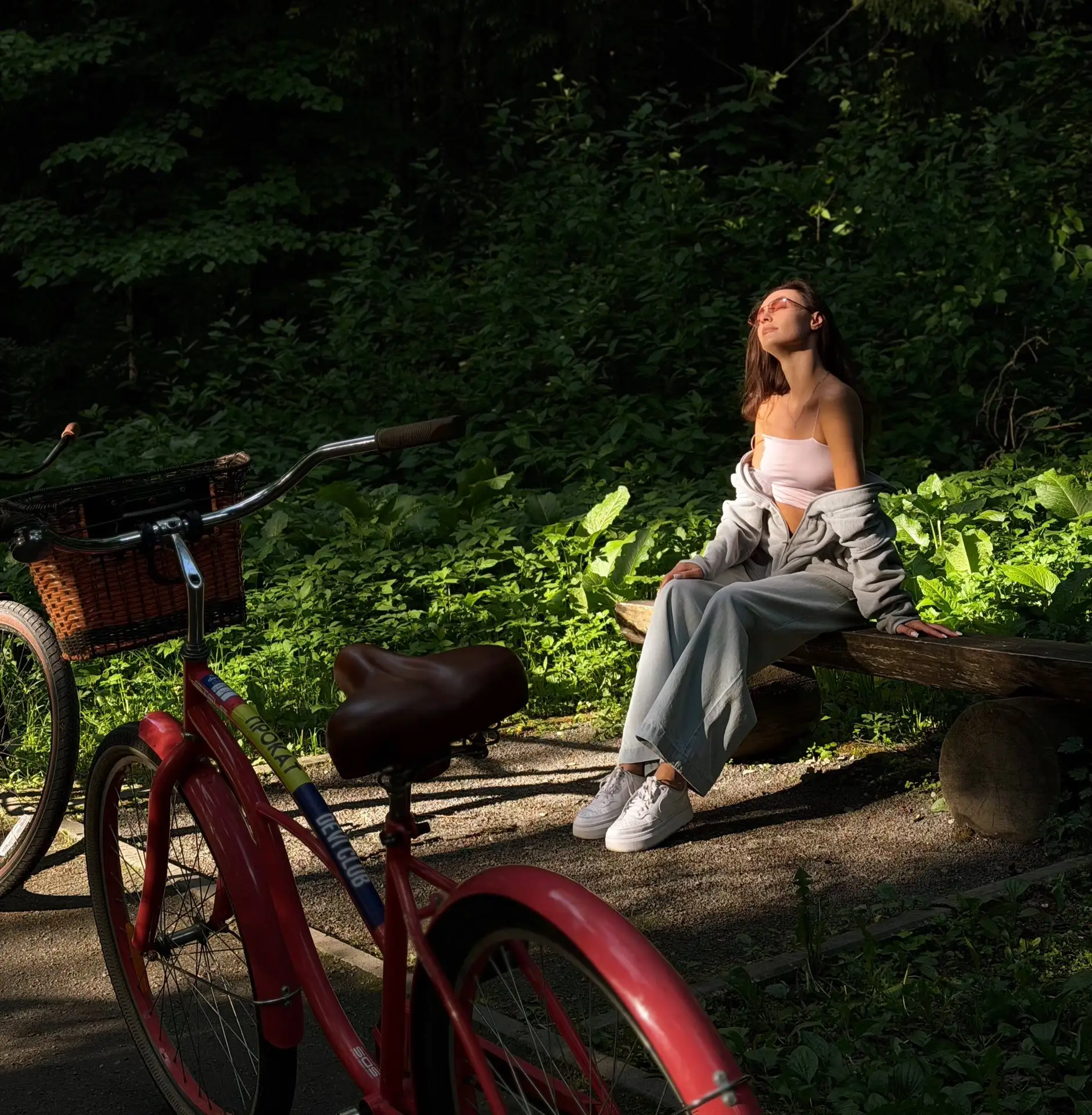 С этой ночи начинается лето…☀️

Дорогие, милые, я от всей души желаю, чтобы оно было для вас счастли